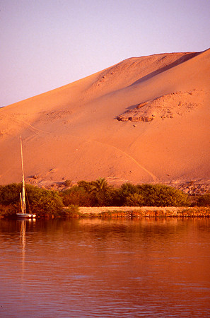 Sand dune along the Nile