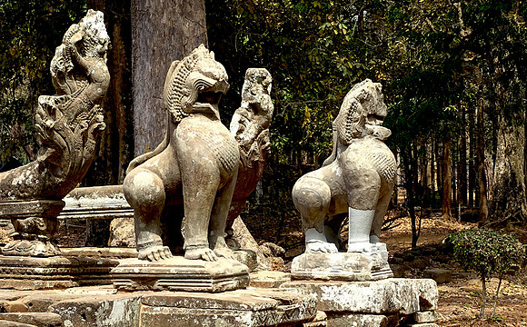 Bayon Temple Complex