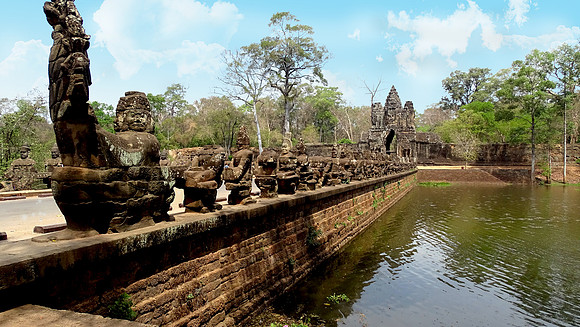 Bayon Temple Complex