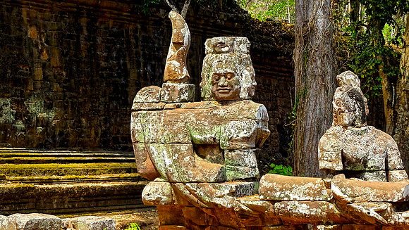 Bayon Temple Complex