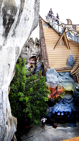 Hang Nga Guesthouse - "The Crazy House"