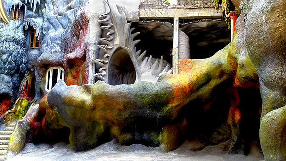Hang Nga Guesthouse - "The Crazy House"