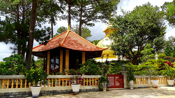 Truc Lam Zen Monastery