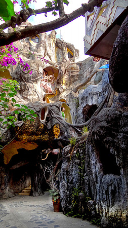 Hang Nga Guesthouse - "The Crazy House"