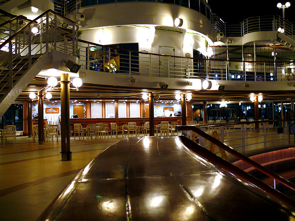 Image of cruise ship.
