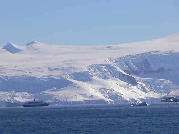 Neumayer Channel - Antarctica
