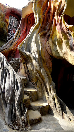 Hang Nga Guesthouse - "The Crazy House"