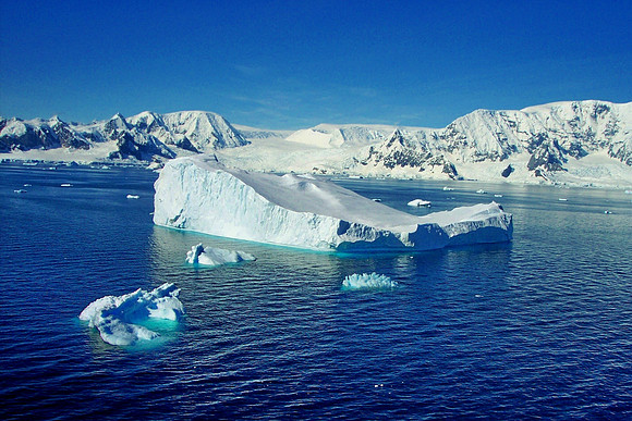 Neumayer Channel - Antarctica