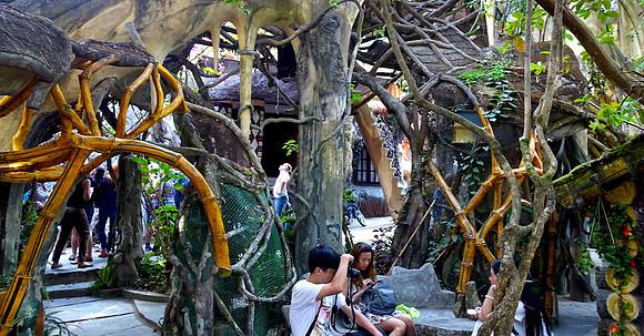 Hang Nga Guesthouse - "The Crazy House"
